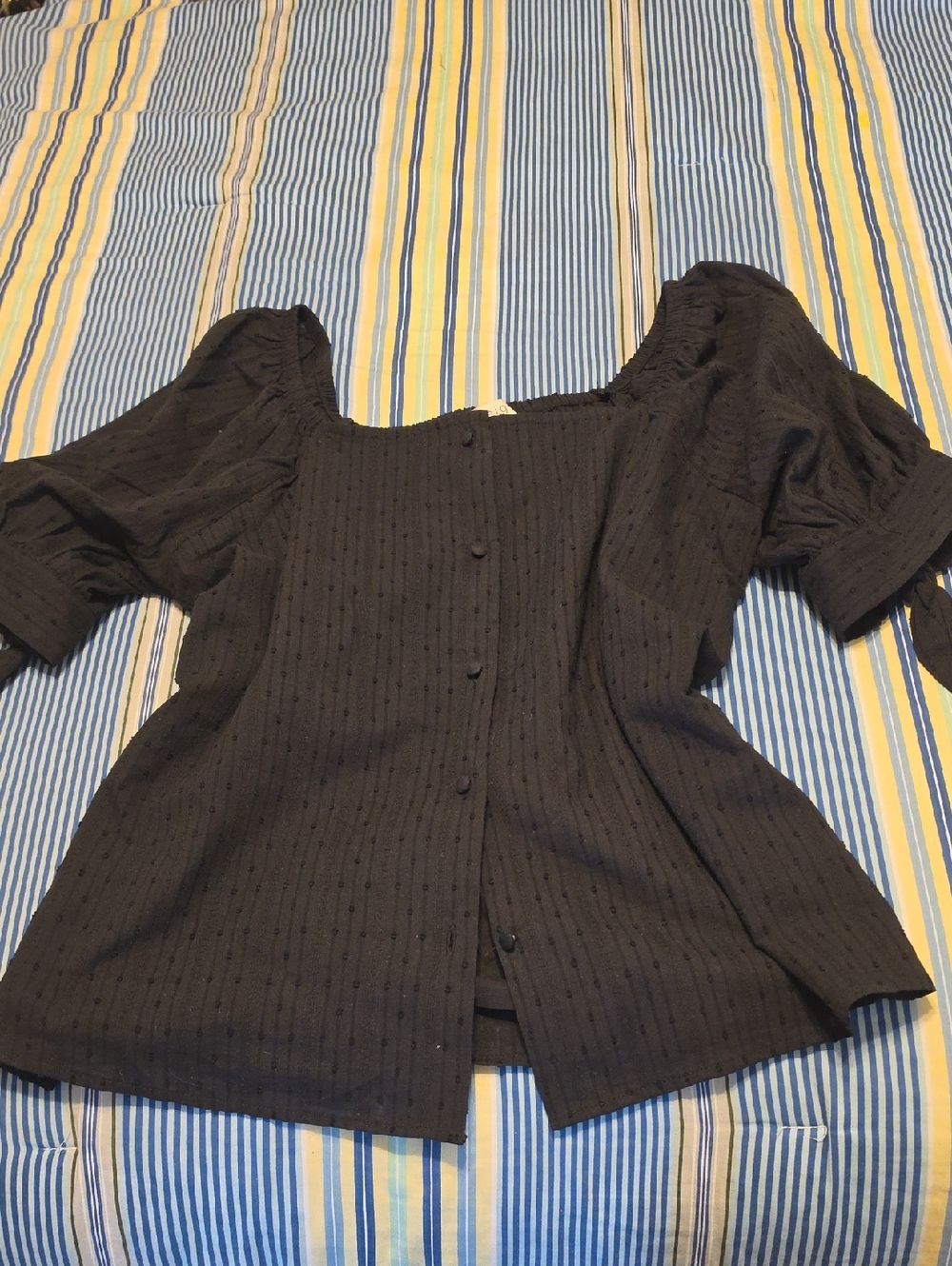 Women’s Black Square-Neck Puff Sleeve Top